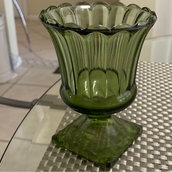 Vintage Green Pedestal Vase/Planter - Picture 3 of 3